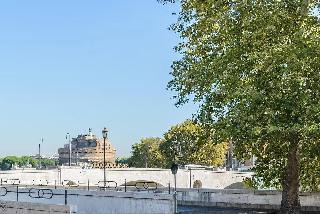 Апартаменты Appartamento Castel Sant'Angelo